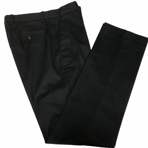 Gap Khakis Tailored black men’s pants 33x34 NWOT